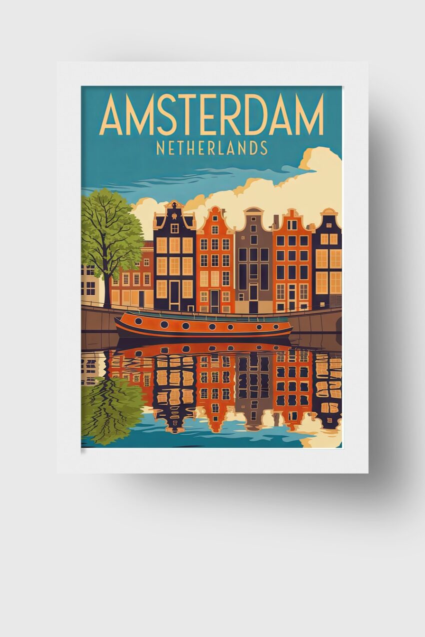 Poster mit historischen Amsterdamer Häusern, Boot und Spiegelung im Kanal in warmen Braun- und Orangetönen
