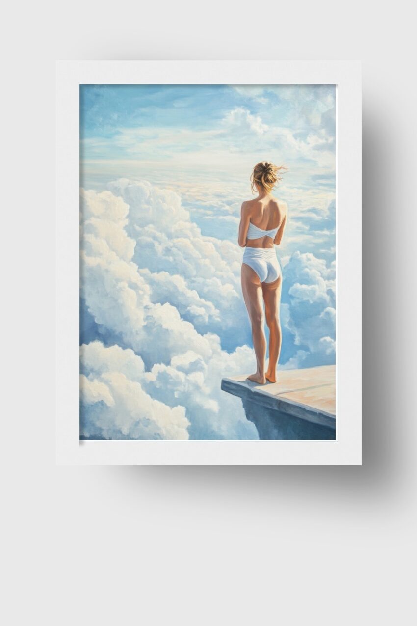 Kunstdruck einer Frau im weißen Badeanzug auf einem Felsen vor einem Wolkenmeer in pastelligen Blau- und Weißtönen