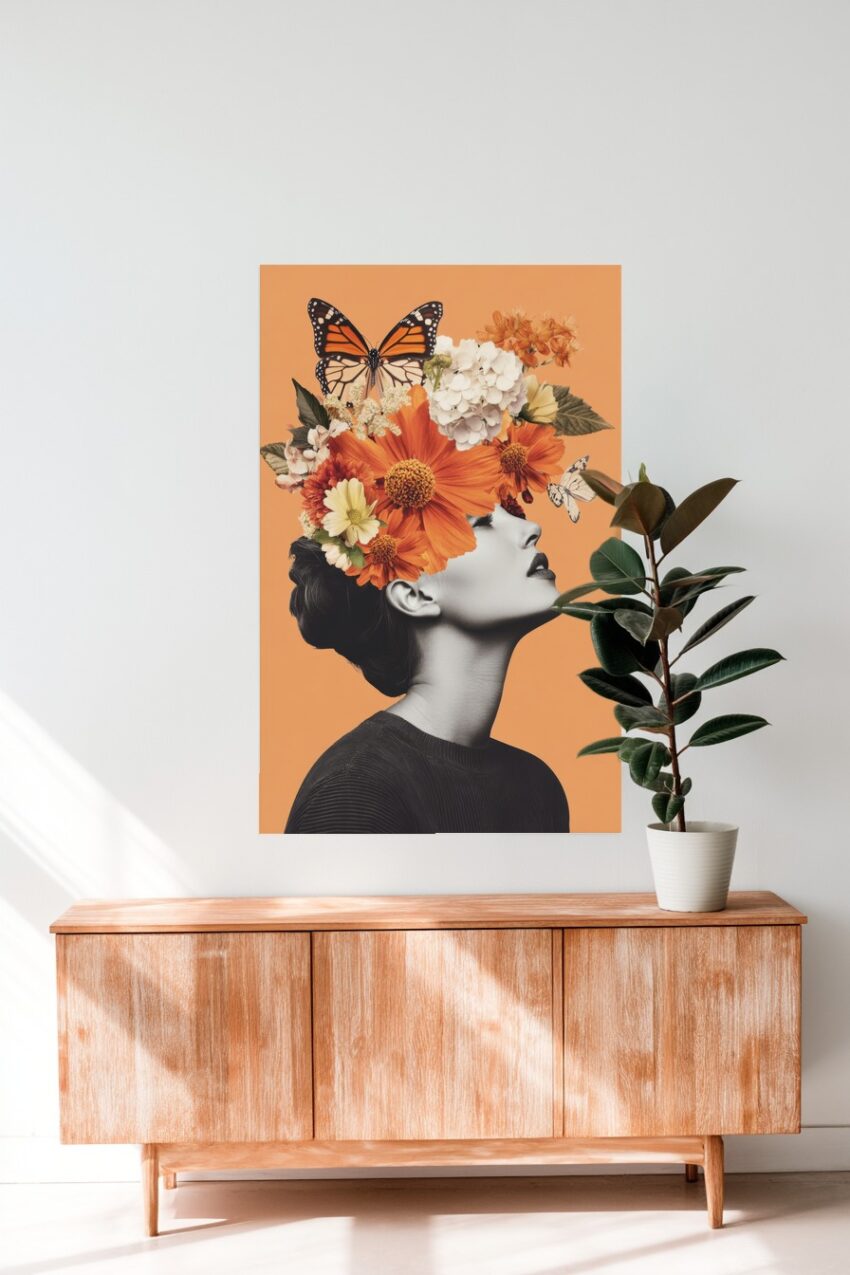 Poster mit Frauenportrait in Schwarz-Weiß und bunter Blumenkrone mit Schmetterlingen in orangefarbenen Tönen