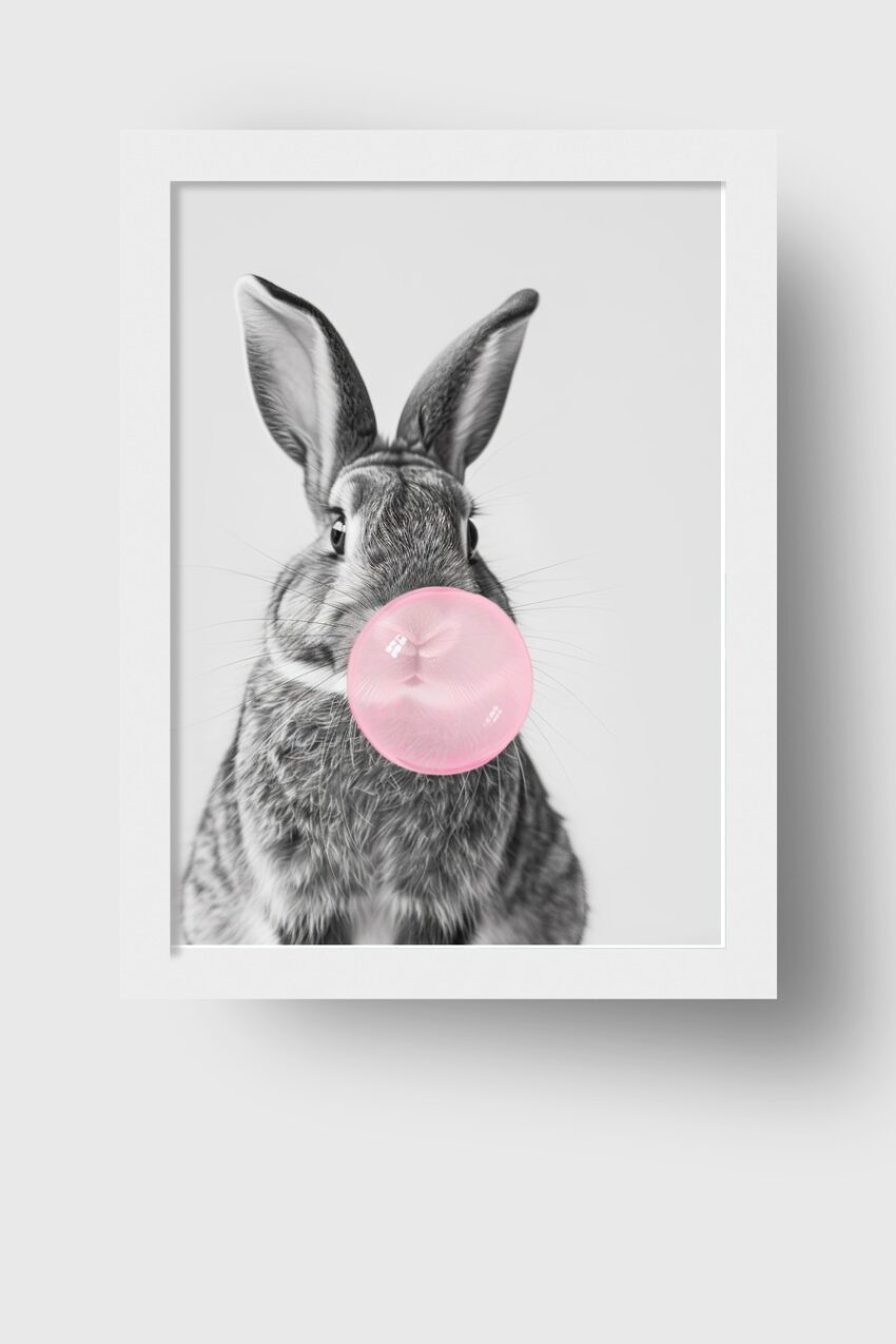 Poster mit Kaninchen und rosa Kaugummiblase in schwarz weiß, modernes Tierportrait