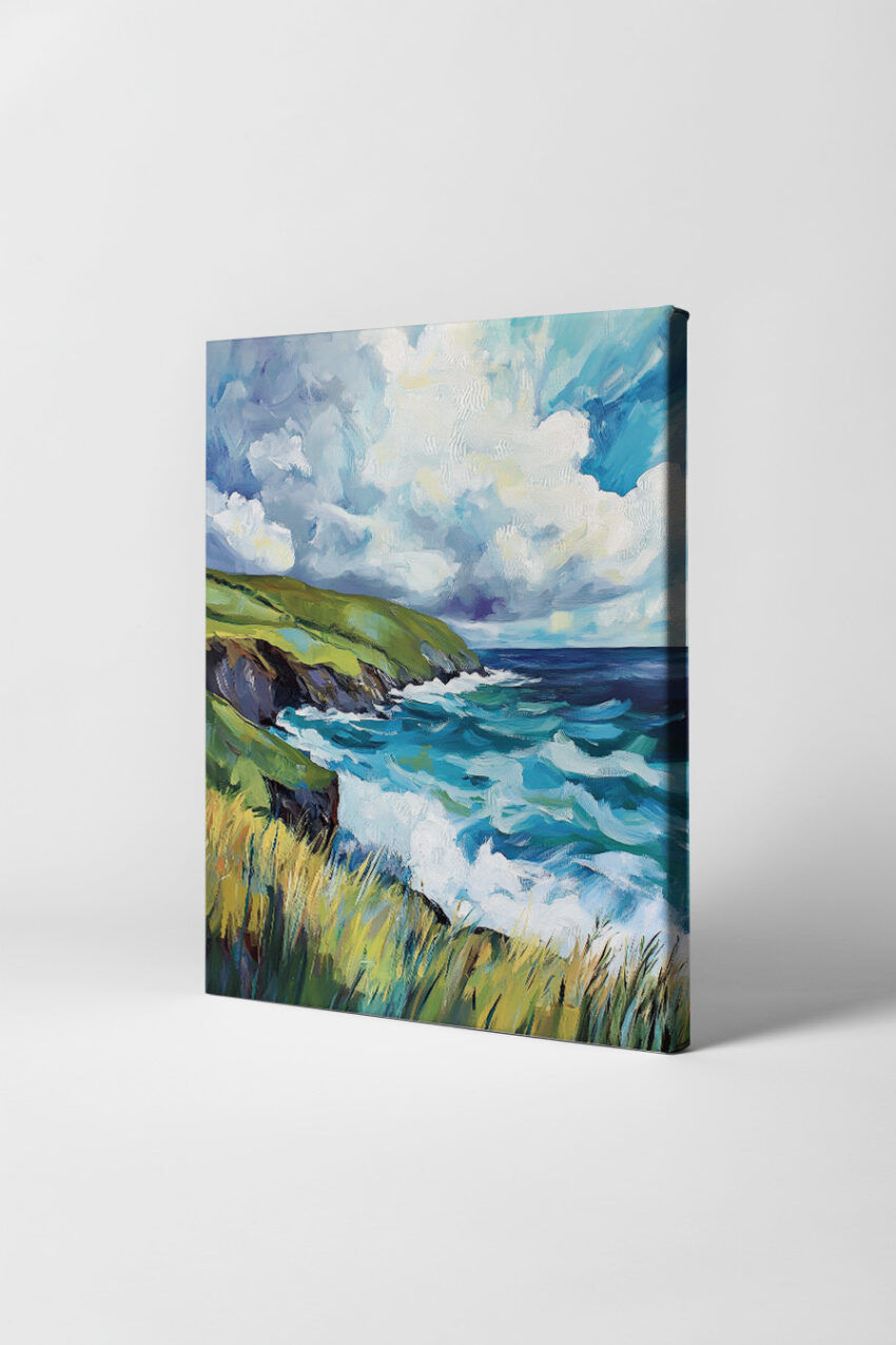 Kunstdruck einer Küstenlandschaft mit grünen Klippen, stürmischem Meer und dramatischem Himmel in leuchtenden Blautönen