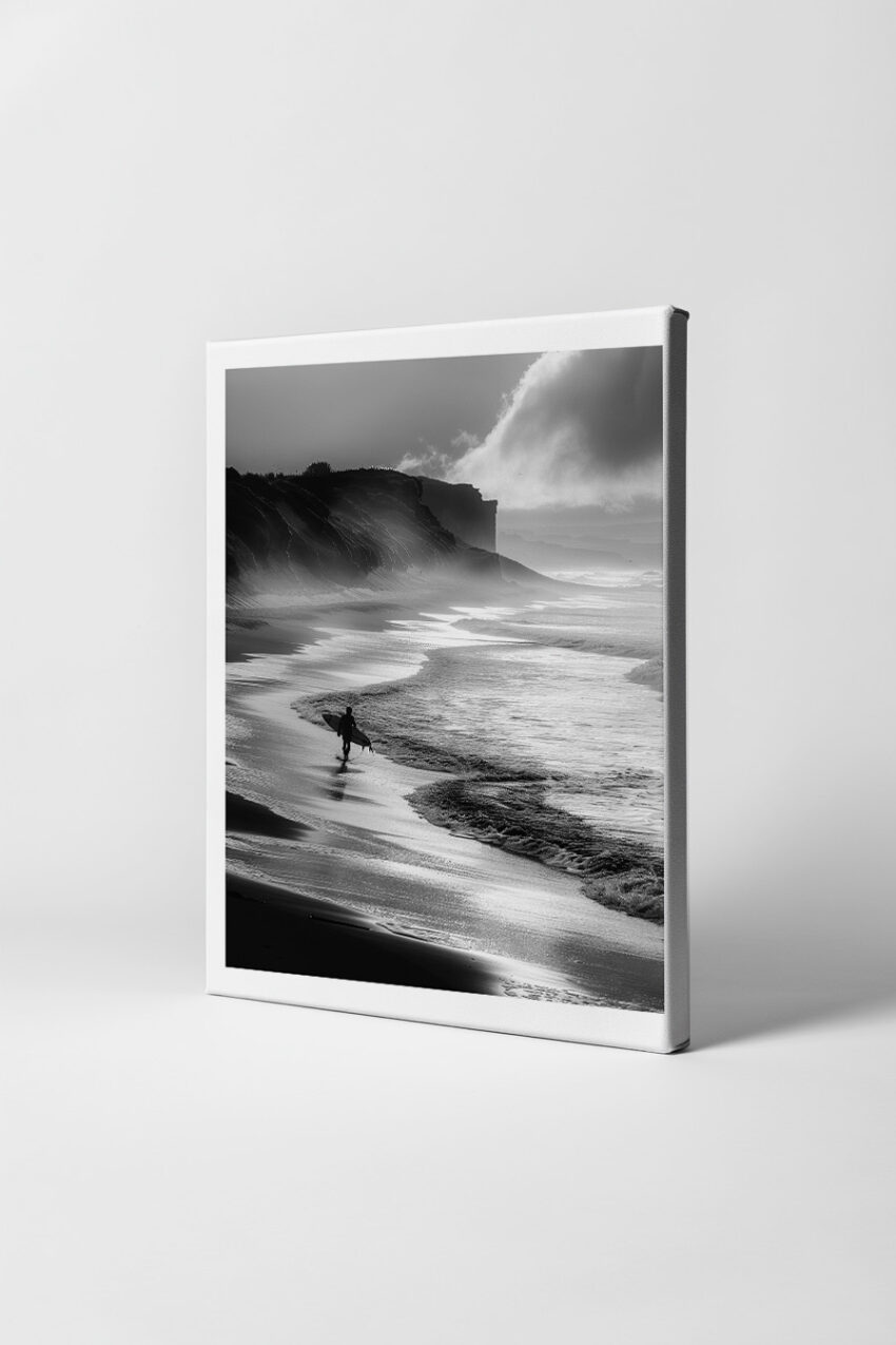 Fotografie Poster Surfer Strand schwarz-weiß Küste