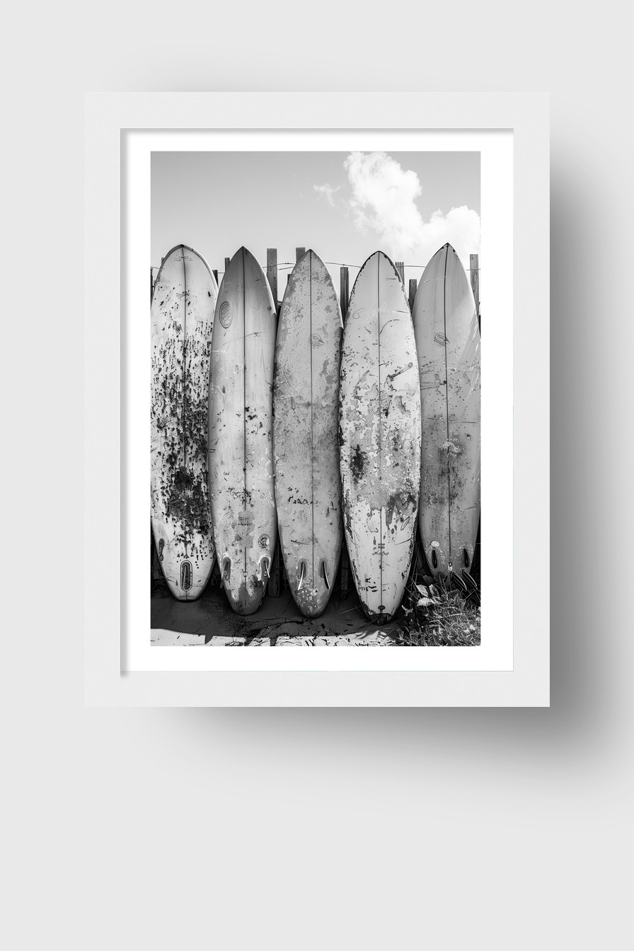 Fotografie Poster Surfbretter schwarzweiß Strand