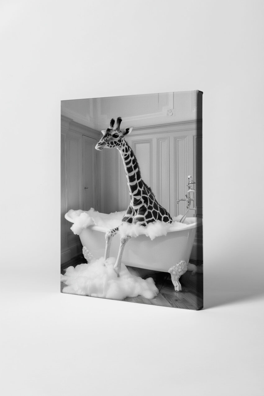 Fotografie Poster Giraffe Badewanne schwarz-weiß surreal