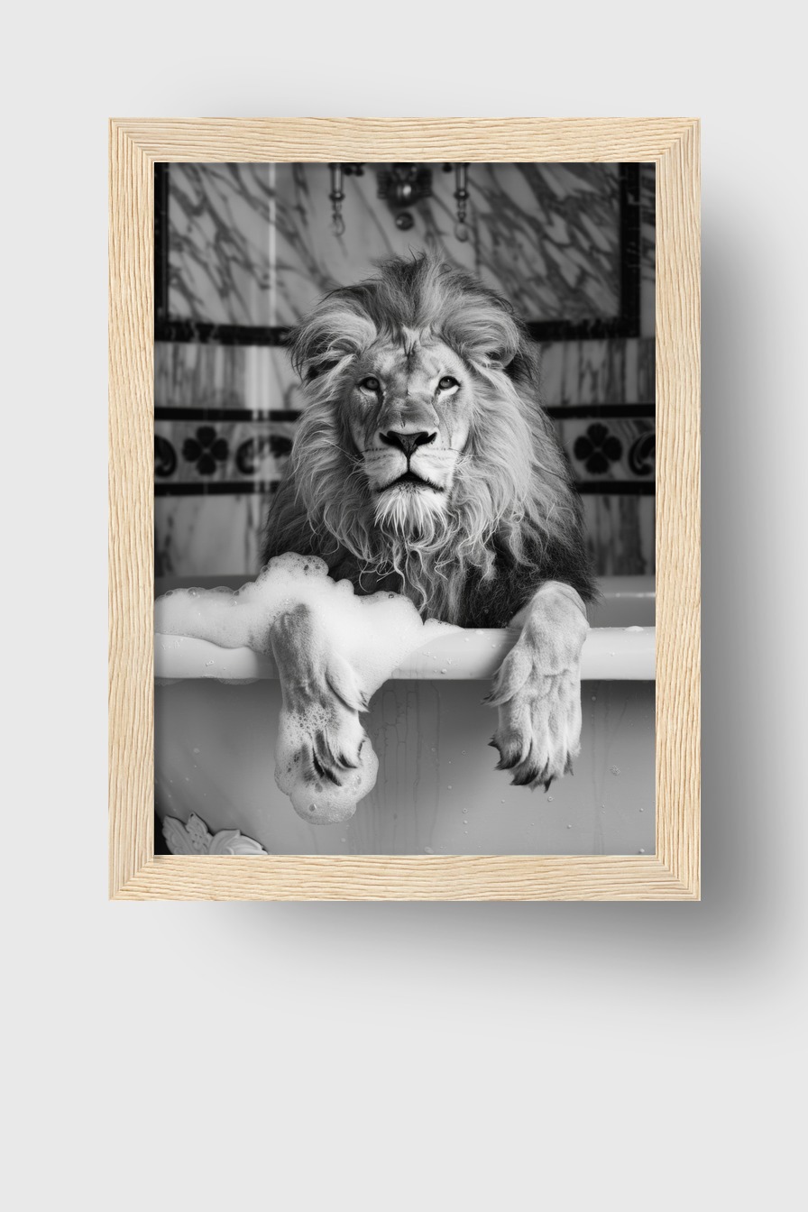 Fotografie Poster Löwe Badewanne schwarz-weiß frontal