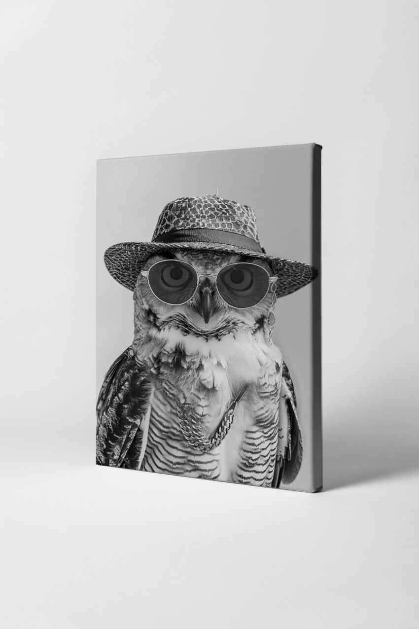 Fotografie Poster Eule mit Hut schwarz-weiß