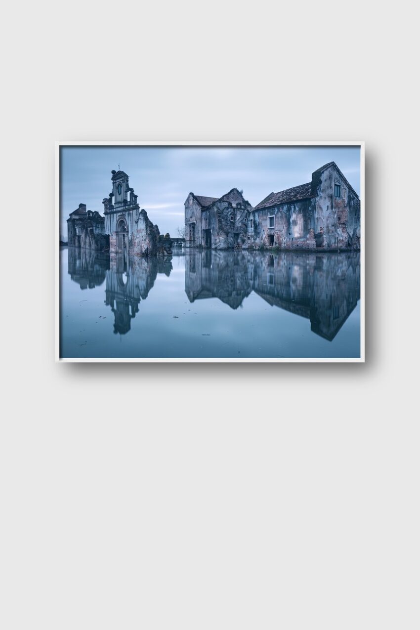 Fotografie Poster Ruine Wasser Spiegelung blau