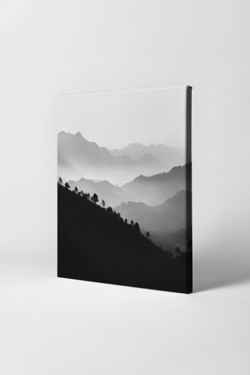 Fotografie Poster Berge Nebel schwarz-weiß kontrastreich