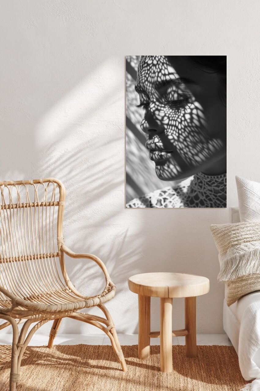Fotografie Poster Frau Lichtmuster Schwarz-Weiß kontrastreich
