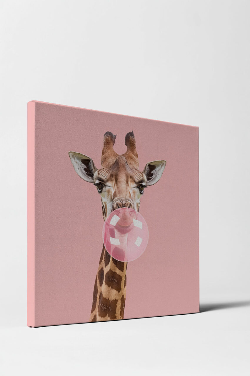 Fotografie Poster Giraffe mit Kaugummi rosa