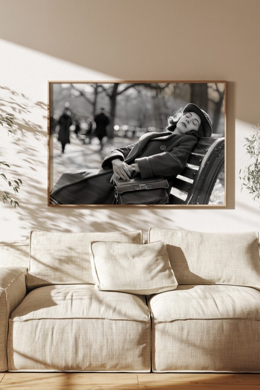 Fotografie Poster Frau Parkbank entspannt schwarz-weiß urban