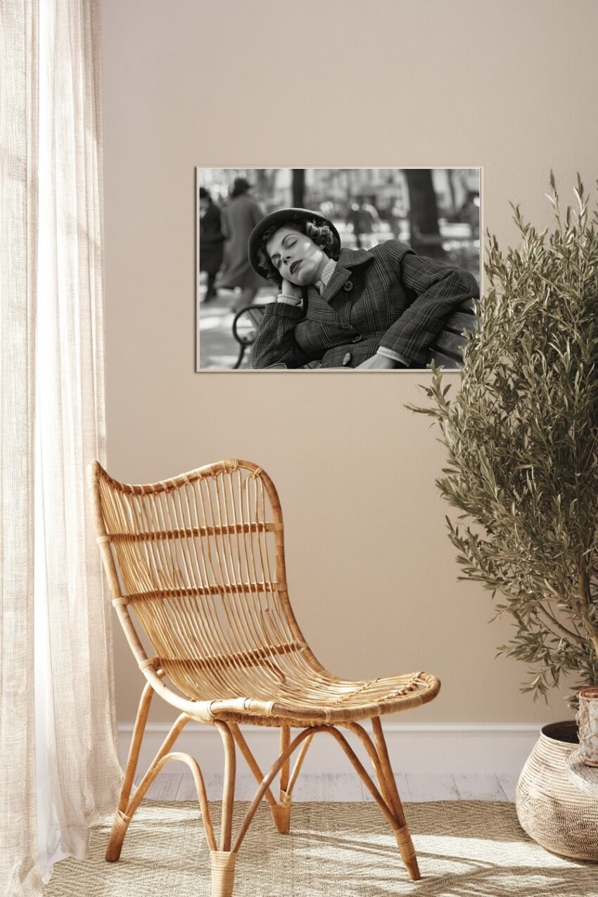 Fotografie Poster Frau Hut schwarz-weiß ruhig