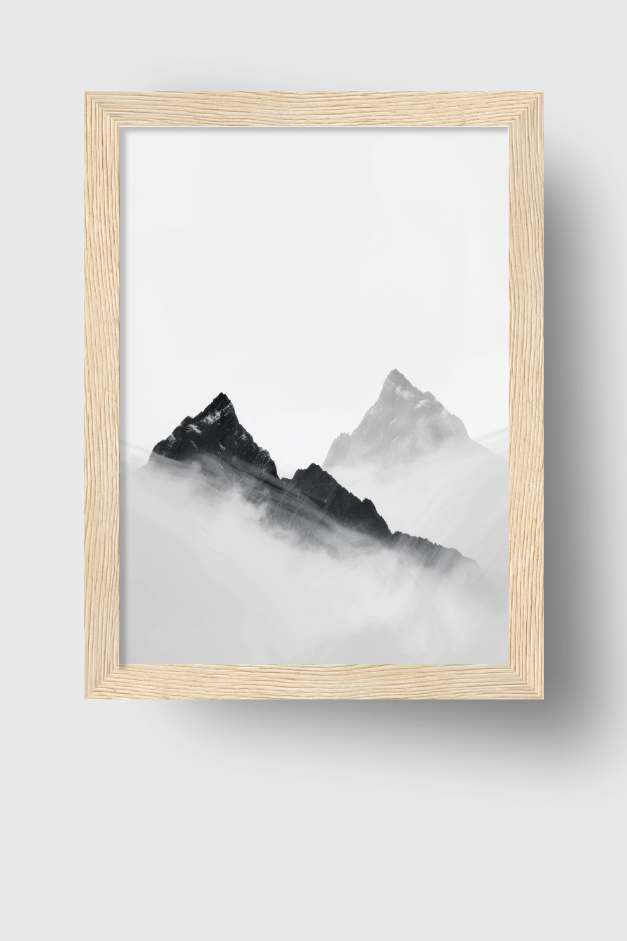Fotografie Poster Bergspitze Nebel schwarz-weiß minimalistisch