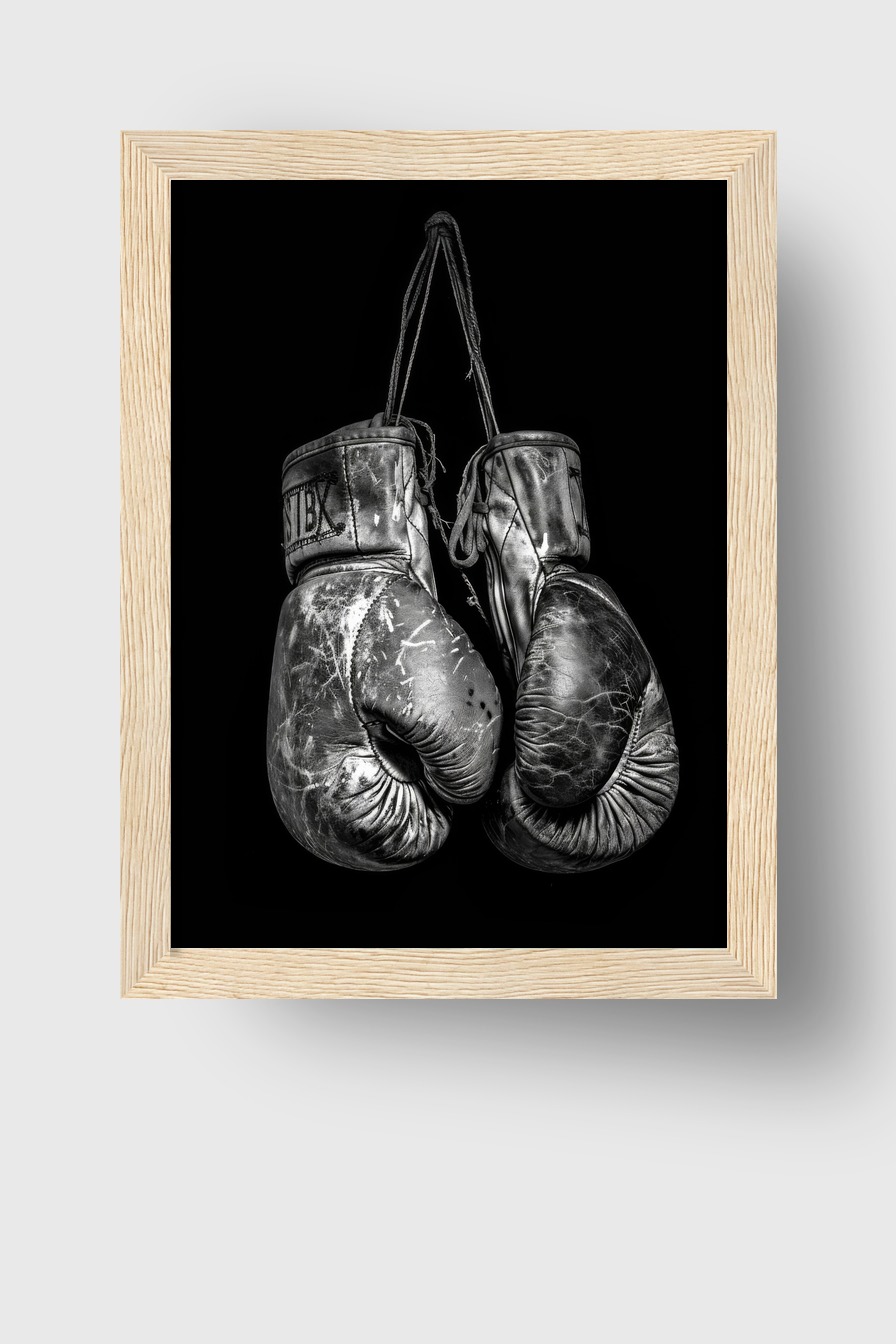 Fotografie Poster Boxhandschuhe gebraucht Schwarz-Weiß