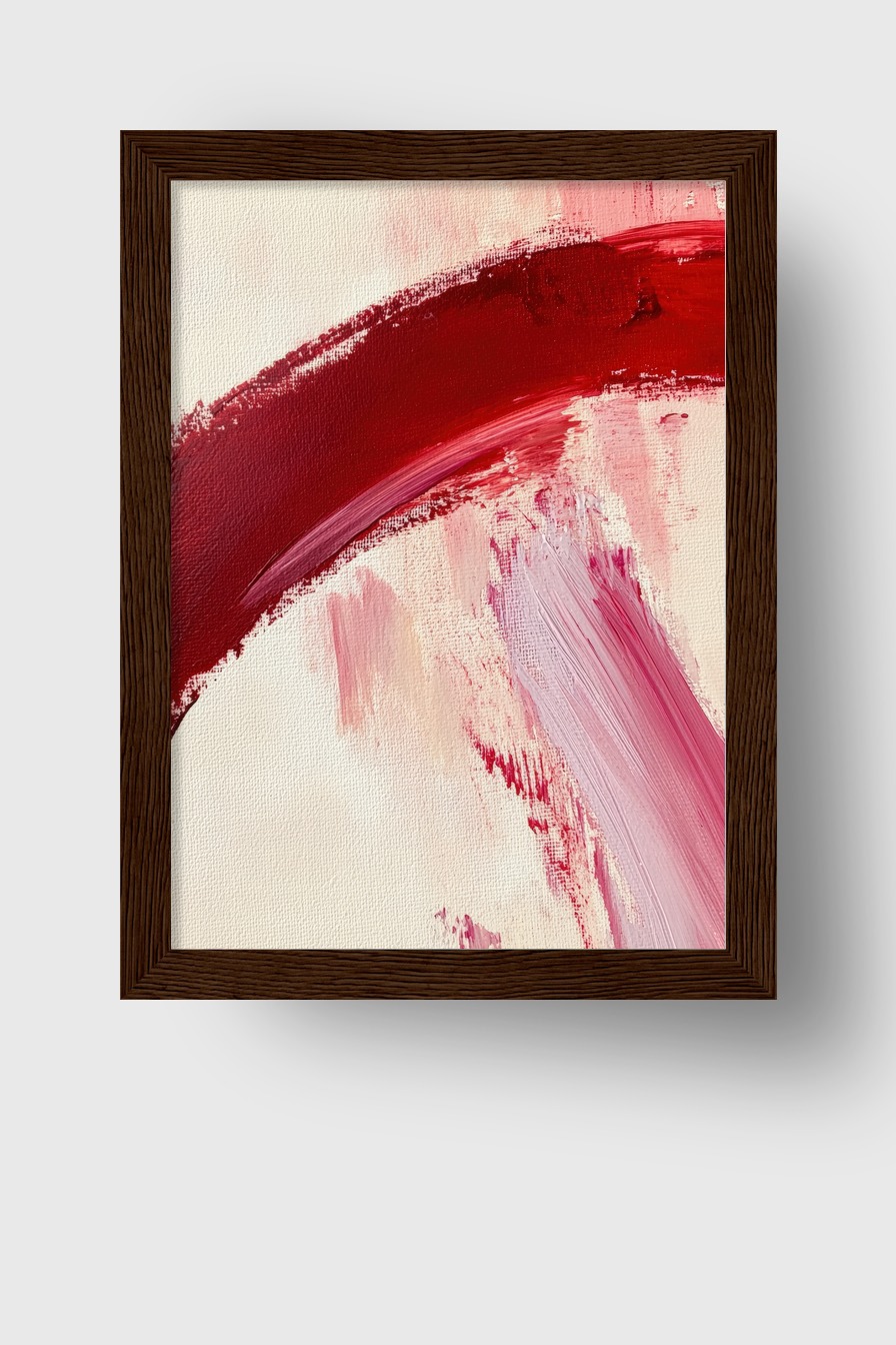 Abstraktes Poster mit rotem Bogen und rosa Farbspuren auf cremeweißem Hintergrund, moderner Kunstdruck