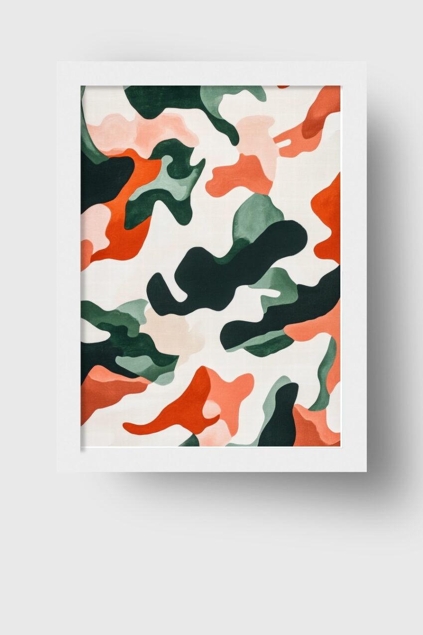 Abstraktes Camouflage Poster mit Farbfeldern in Grün, Orange und Beige als grafisches Design