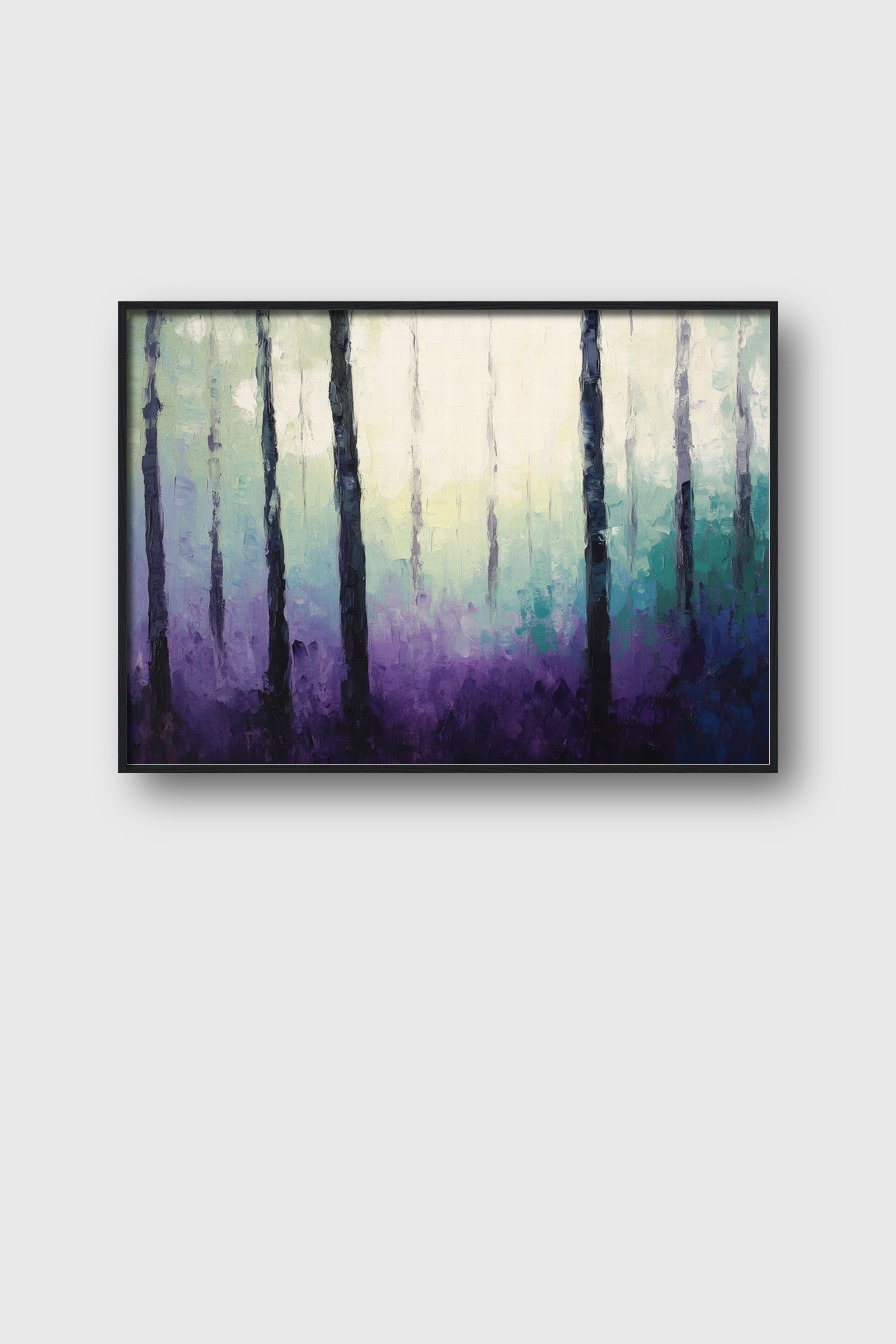 Poster mit nebligem Wald in violetten und blauen Tönen, ruhige Naturstimmung als Kunstdruck