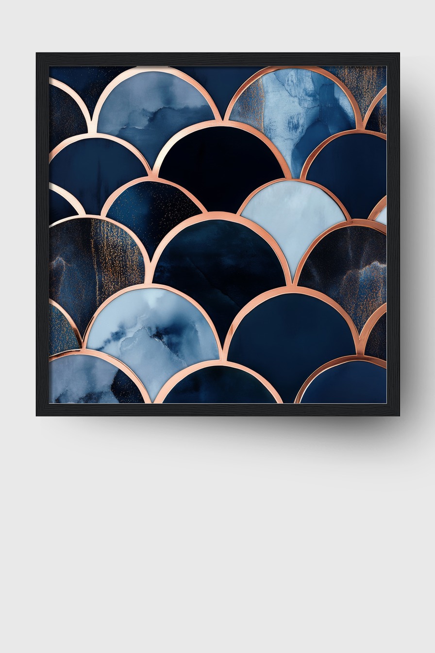 Abstraktes Poster mit kupferfarbenen Schuppenbögen auf blauem Hintergrund, geometrischer Kunstdruck mit klaren Farbübergängen