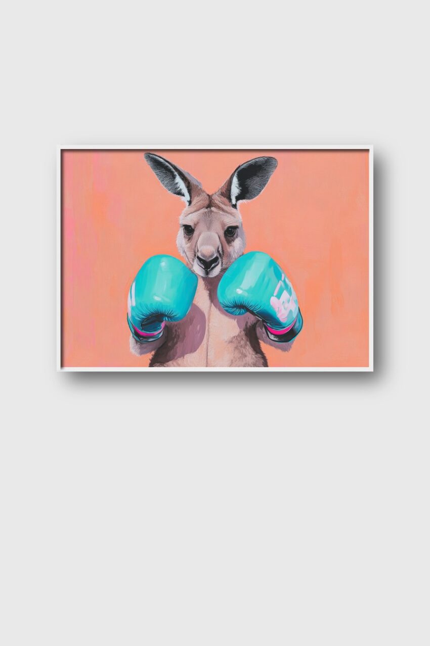 Poster mit einem Känguru in Nahaufnahme, das türkisfarbene Boxhandschuhe trägt vor orangefarbenem Hintergrund, humorvoller Tier-Kunstdruck