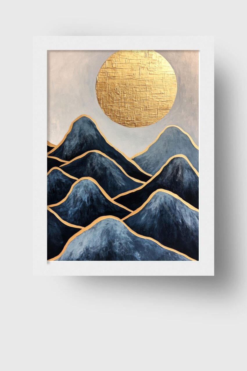 Abstrakt Poster Berge goldene Sonne dunkelblau metallic