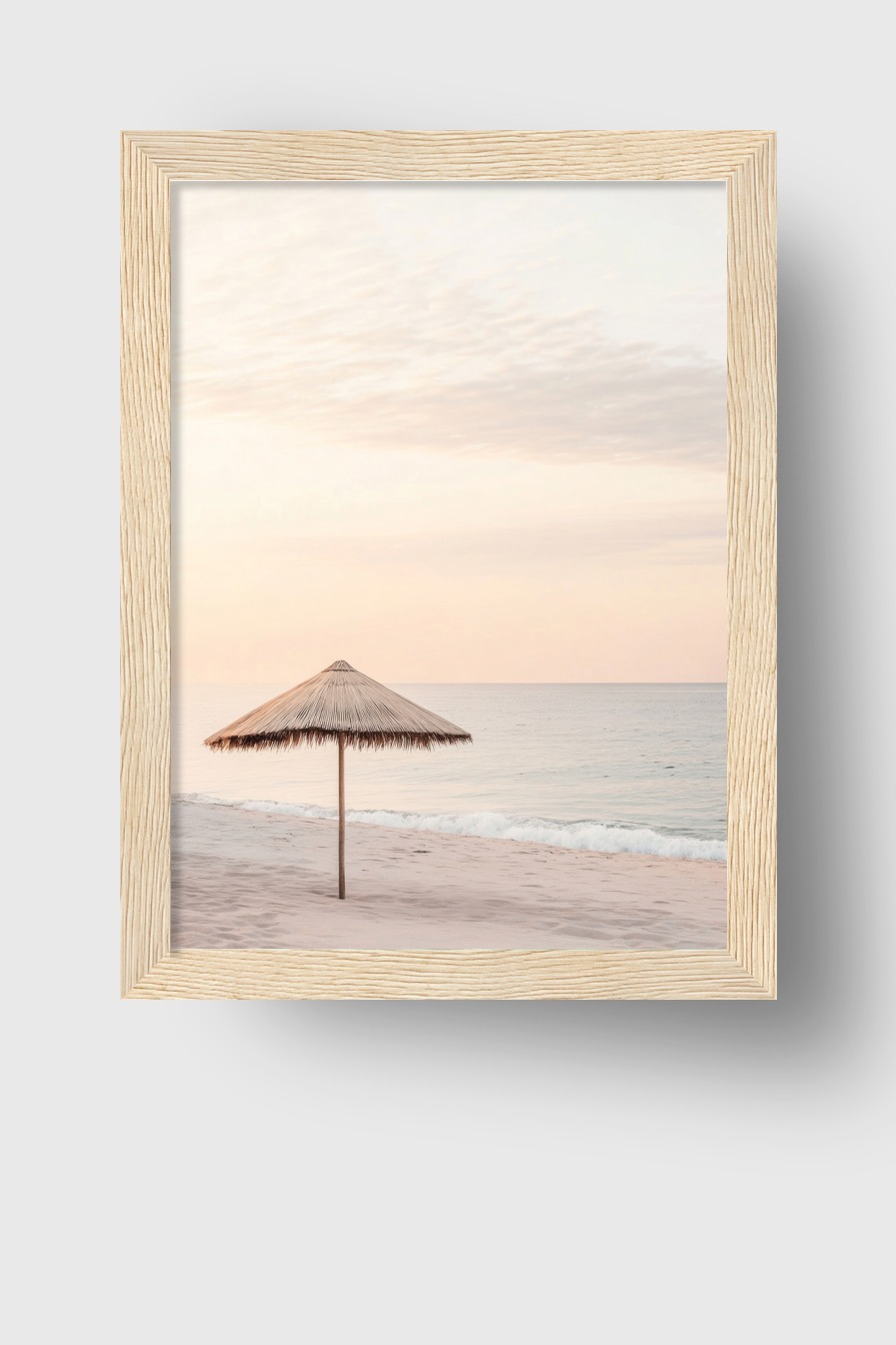 Fotografie Poster Strandschirm Meer Sand minimalistisch beige