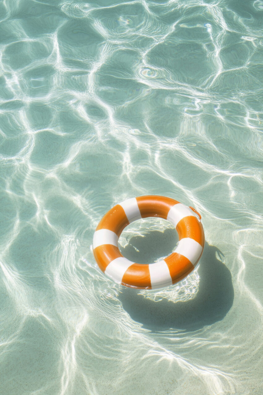 Fotografie Poster Rettungsring Wasser orange weiß klar