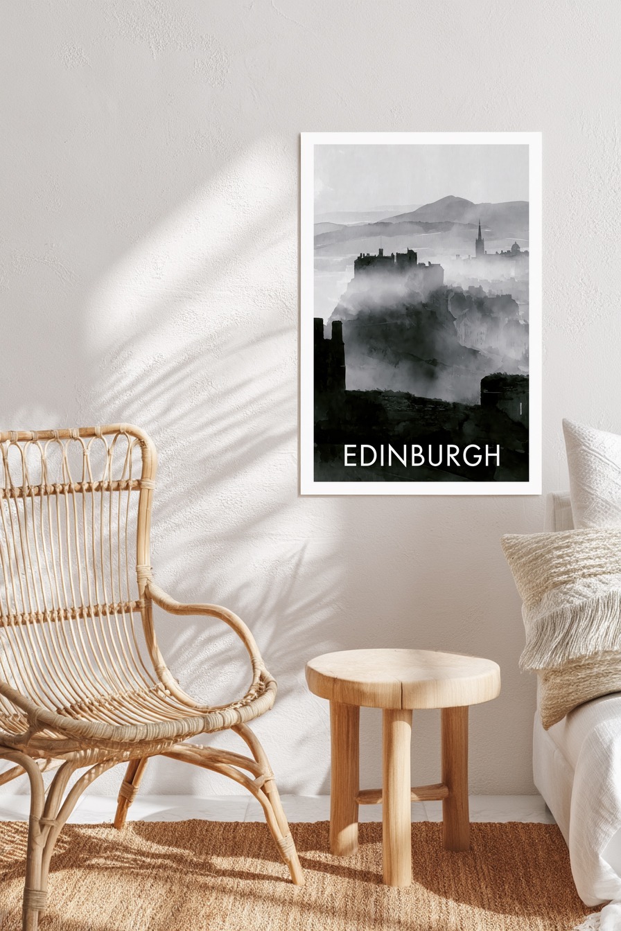 Digital Poster Edinburgh Stadt Silhouette Nebel grau schwarz-weiß